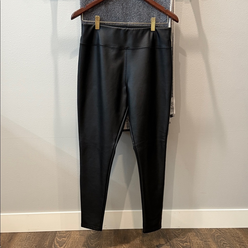 Sleek Black fleece Leggings